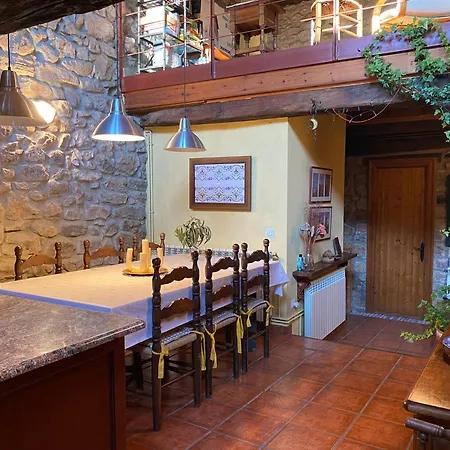 Casa Josuco Holiday home Collado (Asturias)